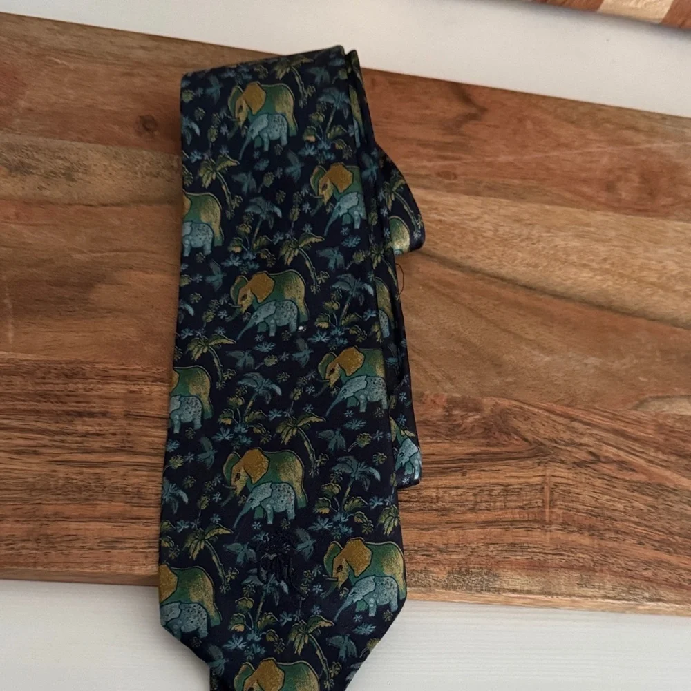 Mother and Baby Elephant Patterned Tie - Blue and Gold